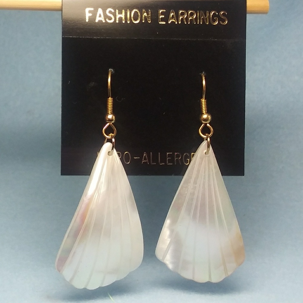 Ekegant White Hand Carved Mother of Pearl Earrings